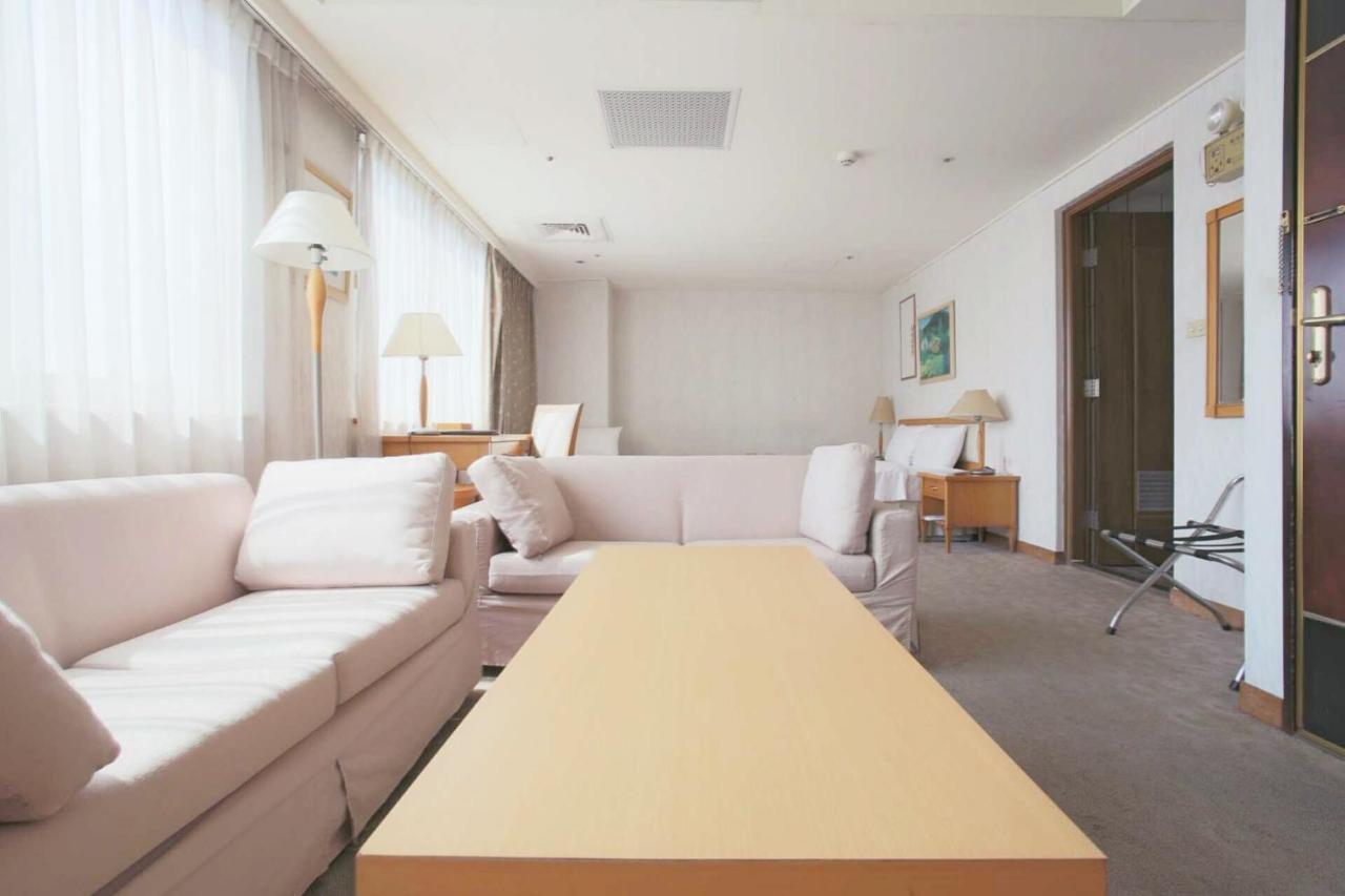 שינדיאן The Koos Hotel מראה חיצוני תמונה